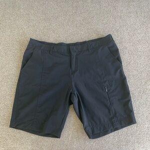 32 Degrees Women’s Black Cargo Shorts